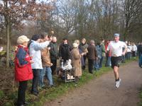 Zuschauer mit Teewagen. Hier geht's zur Groansicht...