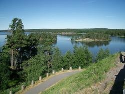 Fahrt über eine Brücke über den Vätternsee. Hier geht's zur Großansicht...