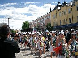 Die Parade vor der Tour. Hier geht's zur Großansicht...