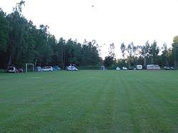 Der improvisierte Campingplatz. Hier geht's zur Großansicht...